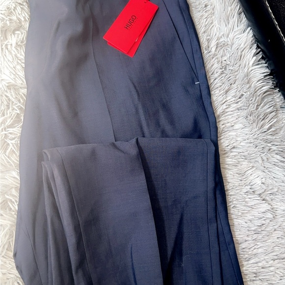 Hugo Boss Slim fit pants 💯 - Picture 6 of 11